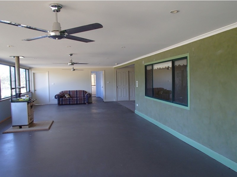 23 Loi Lane, Moore Creek NSW 2340