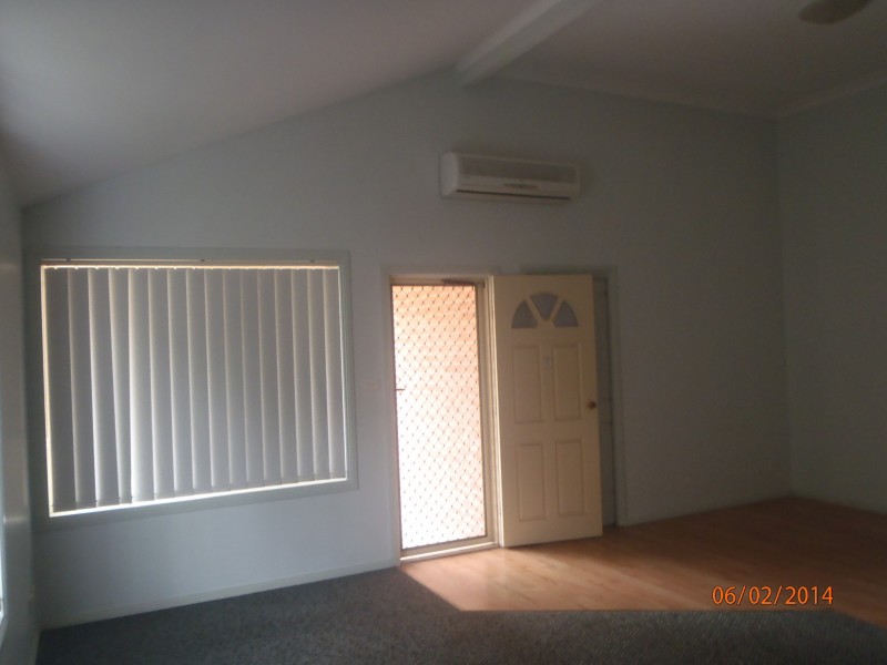 2/12 Dean Street, Tamworth NSW 2340