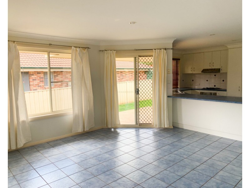 47 Peregrine Avenue, Tamworth NSW 2340