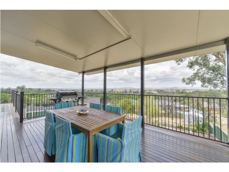 25 Woodbry Crescent, Tamworth NSW 2340