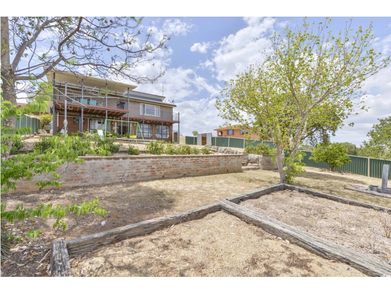 25 Woodbry Crescent, Tamworth NSW 2340