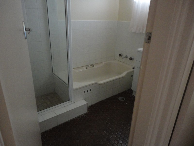 18 Mack Street, Tamworth NSW 2340