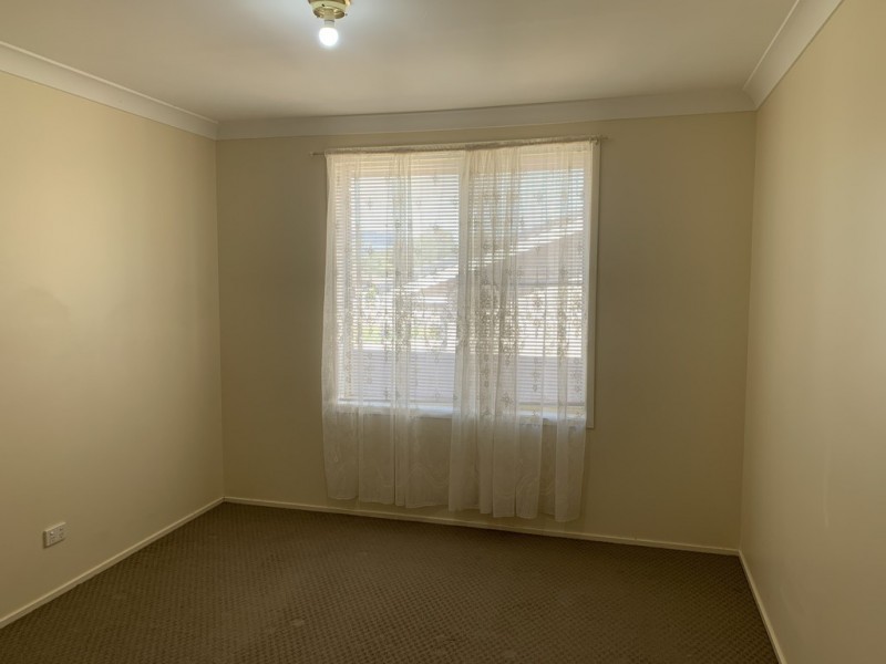 2/25 Willow Park Drive, Kootingal NSW 2352