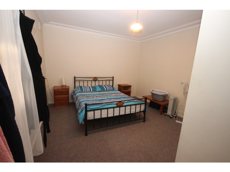 2 Begonia Street, Tamworth NSW 2340