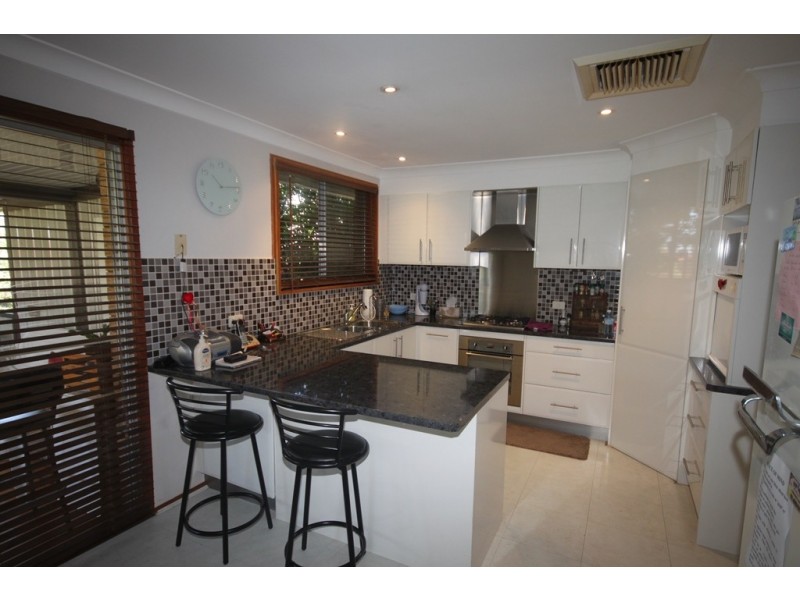 51 Minnamurra Crescent, Tamworth NSW 2340