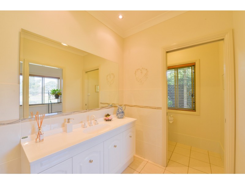 82 Elizabeth Drive, Tamworth NSW 2340