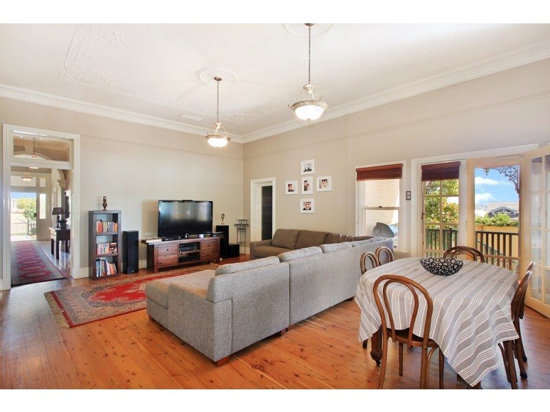 72 White Street, Tamworth NSW 2340