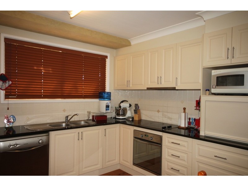 13 Kurrawan Street, Tamworth NSW 2340