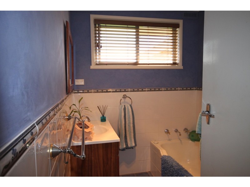 13 Kurrawan Street, Tamworth NSW 2340