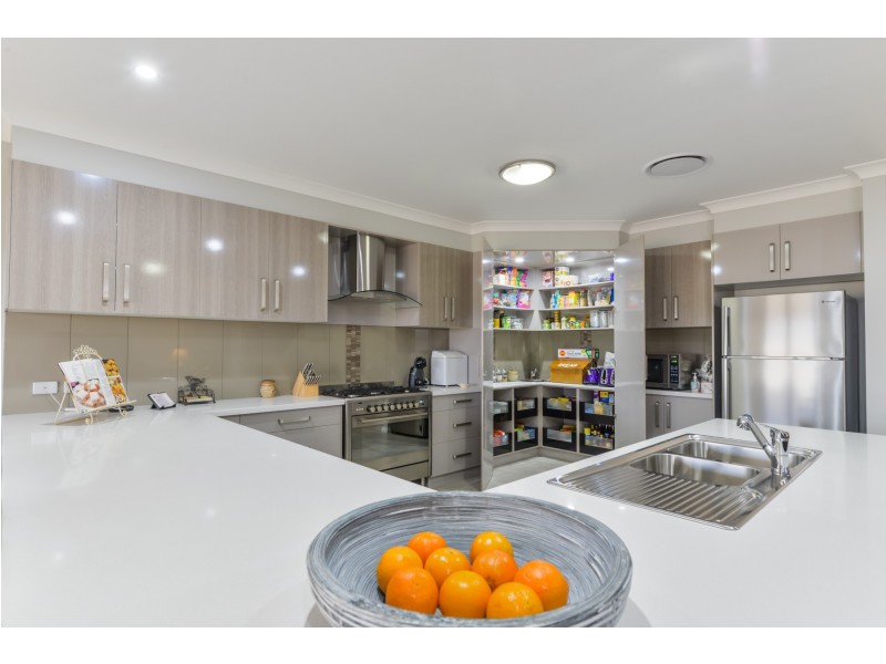 7 Conjola Drive, Tamworth NSW 2340