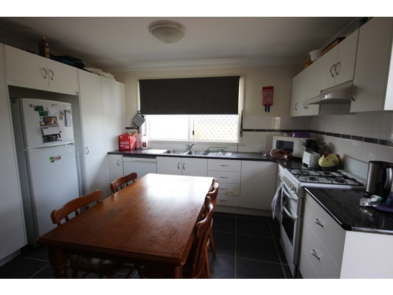 14 Baird Crescent, Tamworth NSW 2340