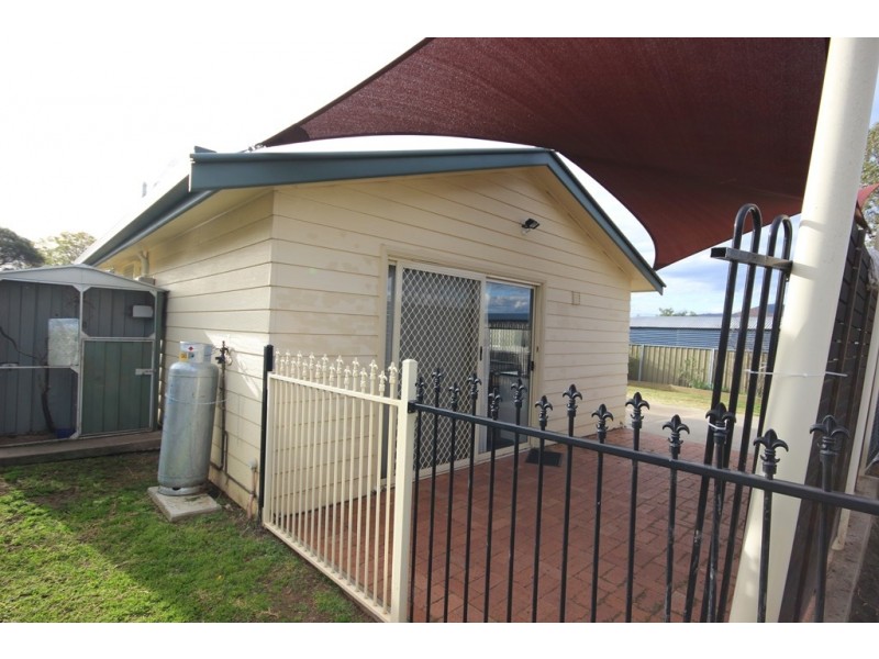 14 Baird Crescent, Tamworth NSW 2340