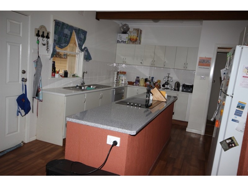 14 Baird Crescent, Tamworth NSW 2340