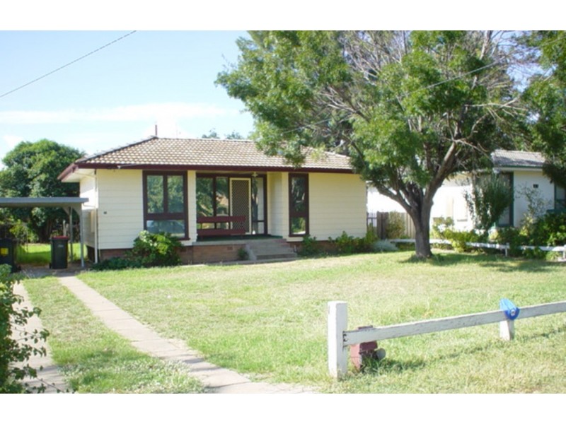 39 Cossa Street, Tamworth NSW 2340