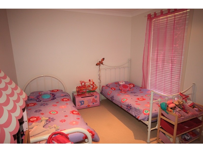 37 Illoura Street, Tamworth NSW 2340