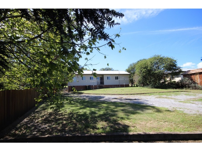 55 Manilla Road, Tamworth NSW 2340