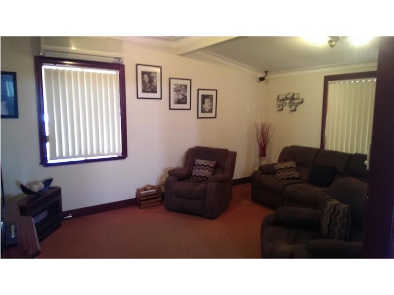 17 Park Street, Tamworth NSW 2340