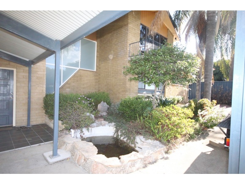 30 McRae Street, Tamworth NSW 2340