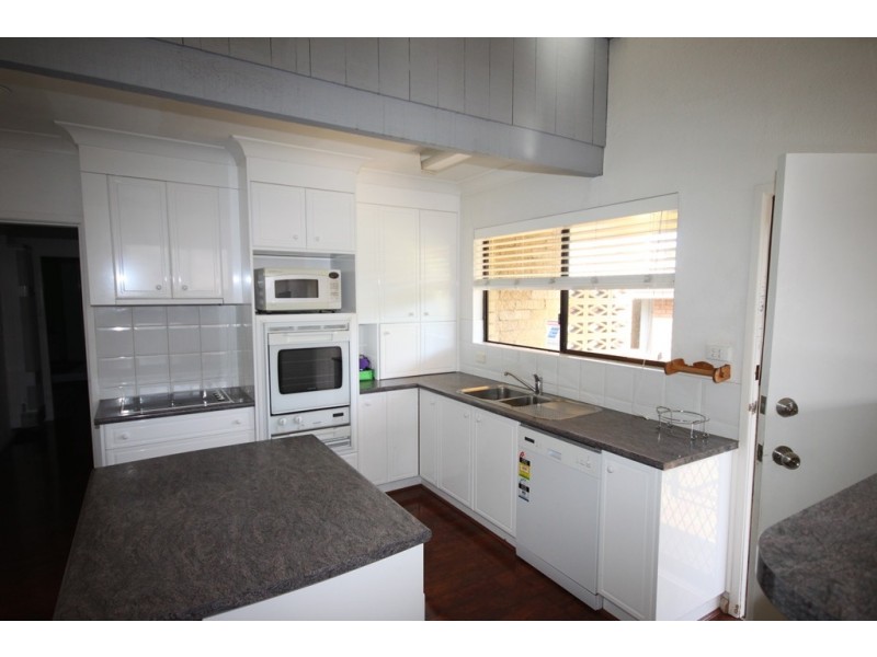 30 McRae Street, Tamworth NSW 2340