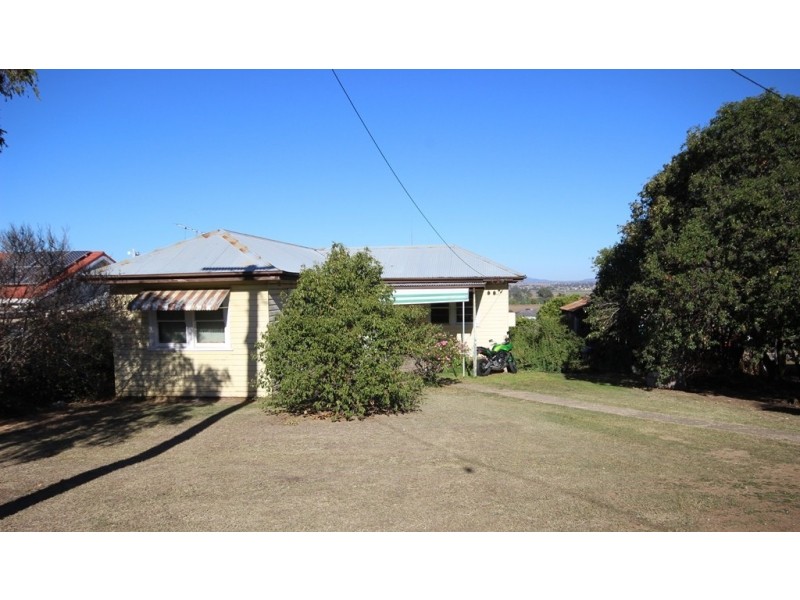 53 Manilla Road, Tamworth NSW 2340