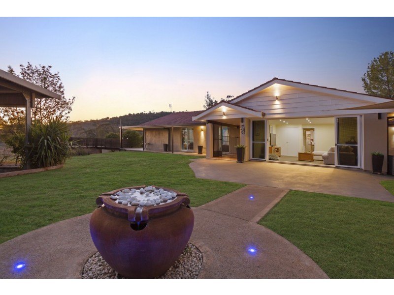 97 Stirling Road, Tamworth NSW 2340