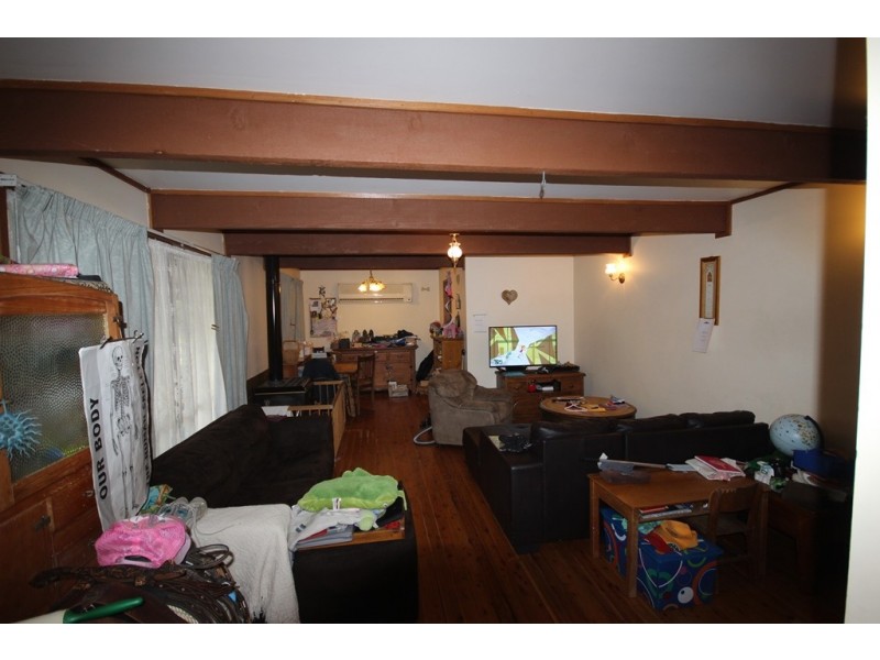 32 Susan Street, Kootingal NSW 2352