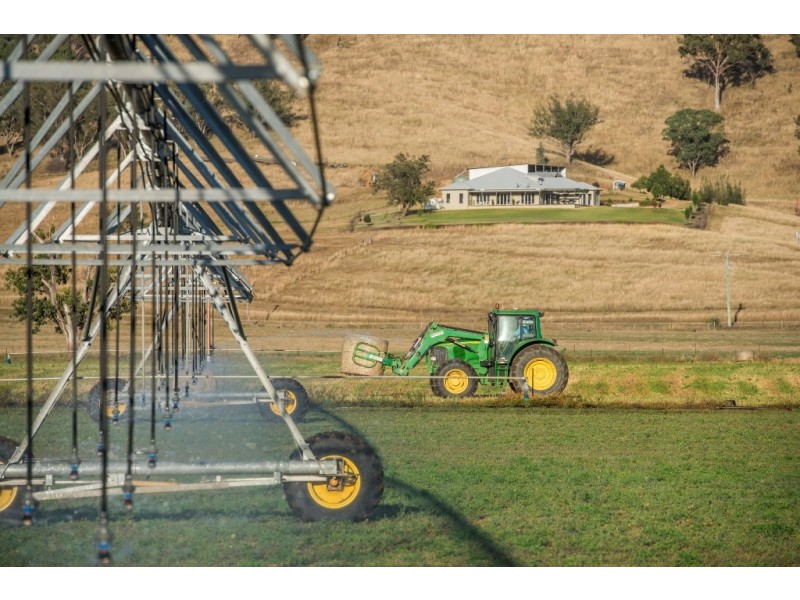 “Hillview” 620 Woolomin Road, Tamworth NSW 2340