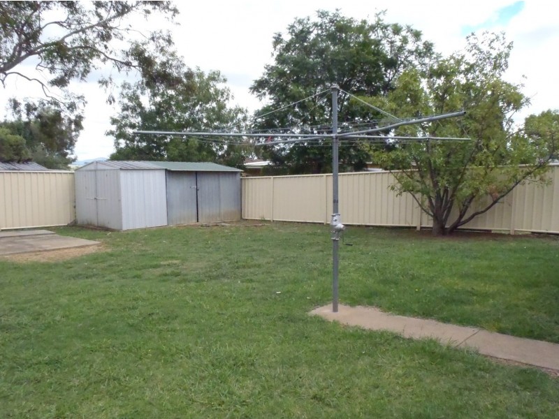 14 Fisher Road, Tamworth NSW 2340