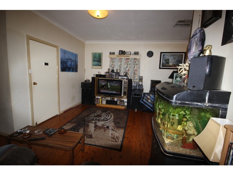 11 John Street, Tamworth NSW 2340