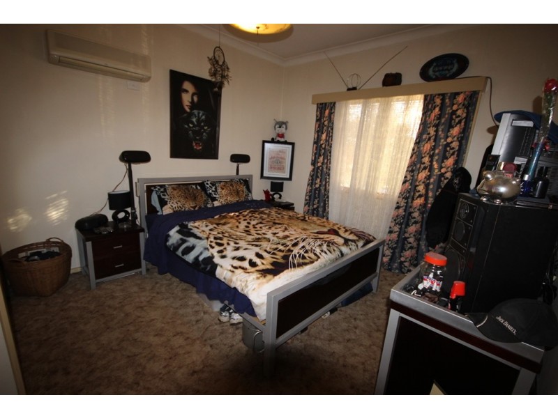 11 John Street, Tamworth NSW 2340