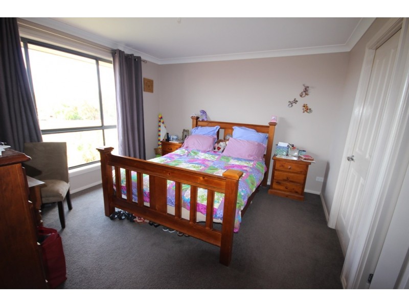 1 Stanley Close, Tamworth NSW 2340