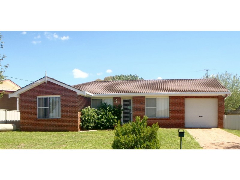 31 Beverly Close, Kootingal NSW 2352