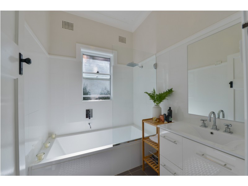 9 Rawson Avenue, Tamworth NSW 2340