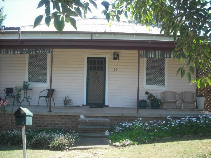 10 Poole Street, Werris Creek NSW 2341