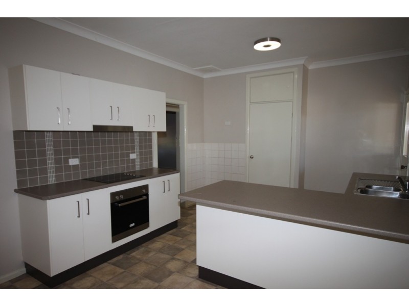 41 Churchill Street, Tamworth NSW 2340