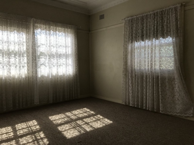 125 Piper Street, Tamworth NSW 2340
