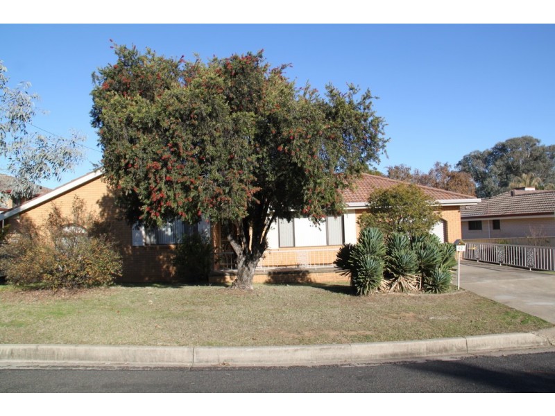 42 Jill Street, Tamworth NSW 2340
