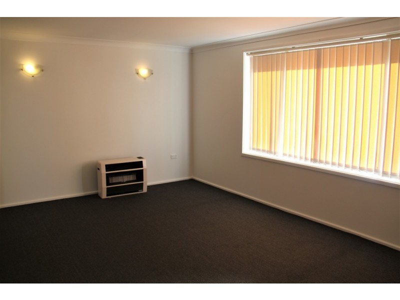 42 Jill Street, Tamworth NSW 2340