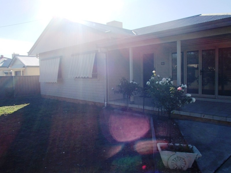 27 Edinburgh Avenue, Tamworth NSW 2340
