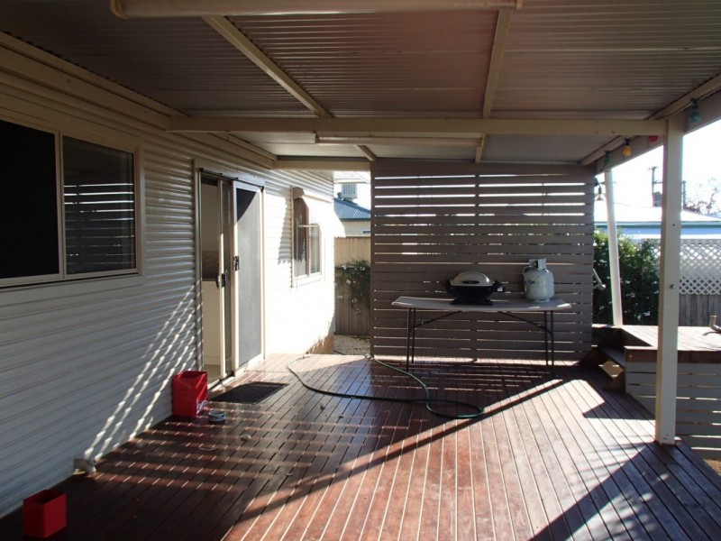 27 Edinburgh Avenue, Tamworth NSW 2340