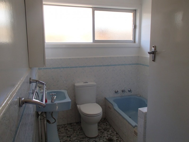 10 Larool Street, Tamworth NSW 2340