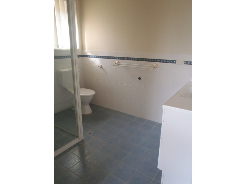 69 Boronia Drive, Tamworth NSW 2340