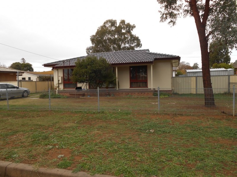 17 Sue Crescent, Tamworth NSW 2340