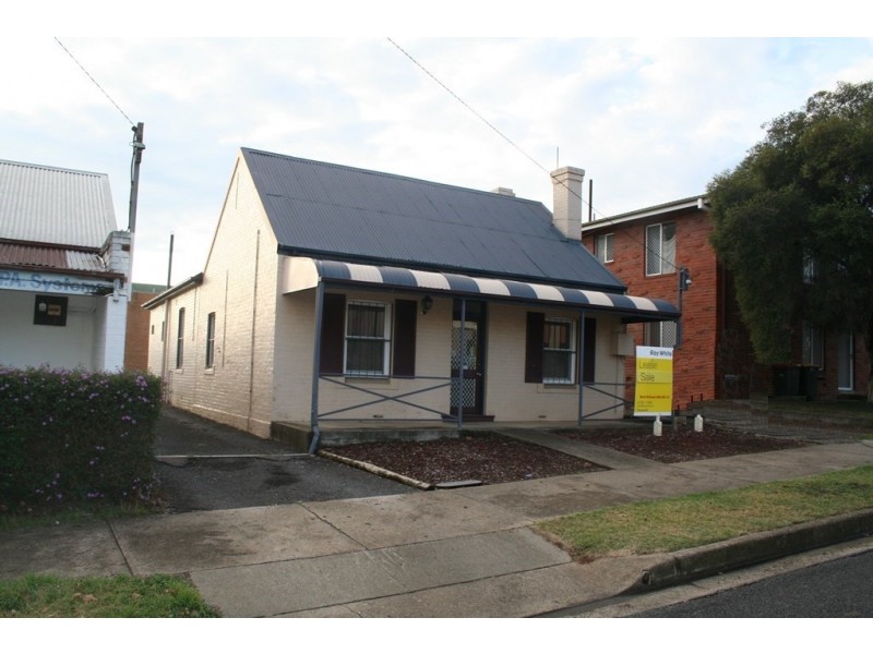 30 Bourke Street, Tamworth NSW 2340