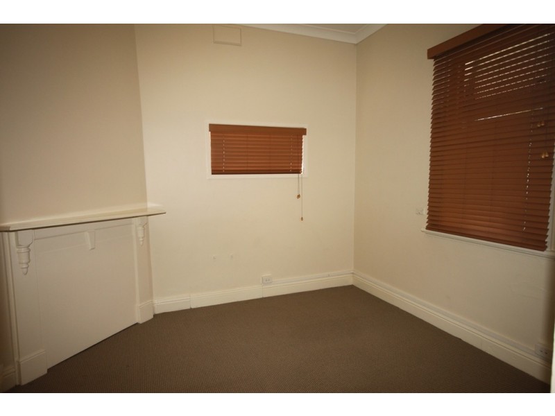 8 Darling Street, Tamworth NSW 2340