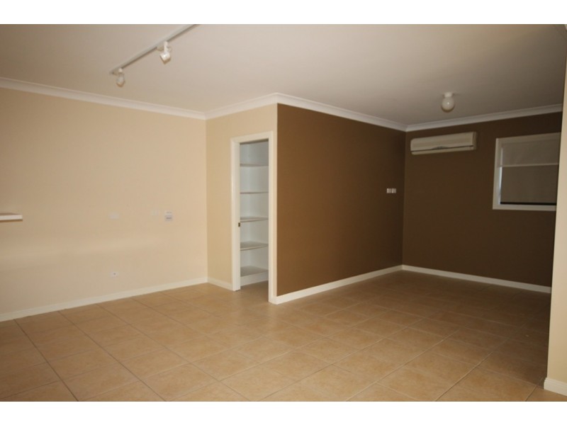 1/45 The Grange, Tamworth NSW 2340