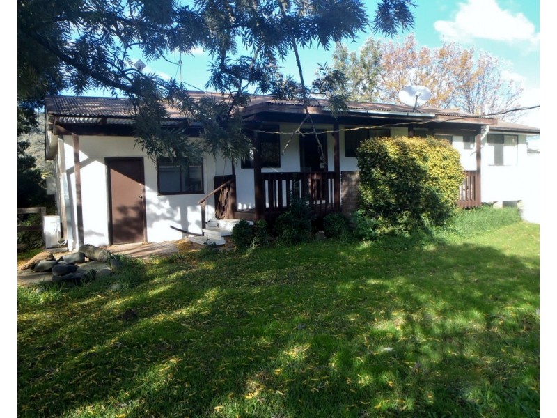 33-35 Nundle Road, Woolomin NSW 2340