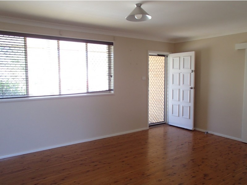 30 Kyooma Street, Tamworth NSW 2340
