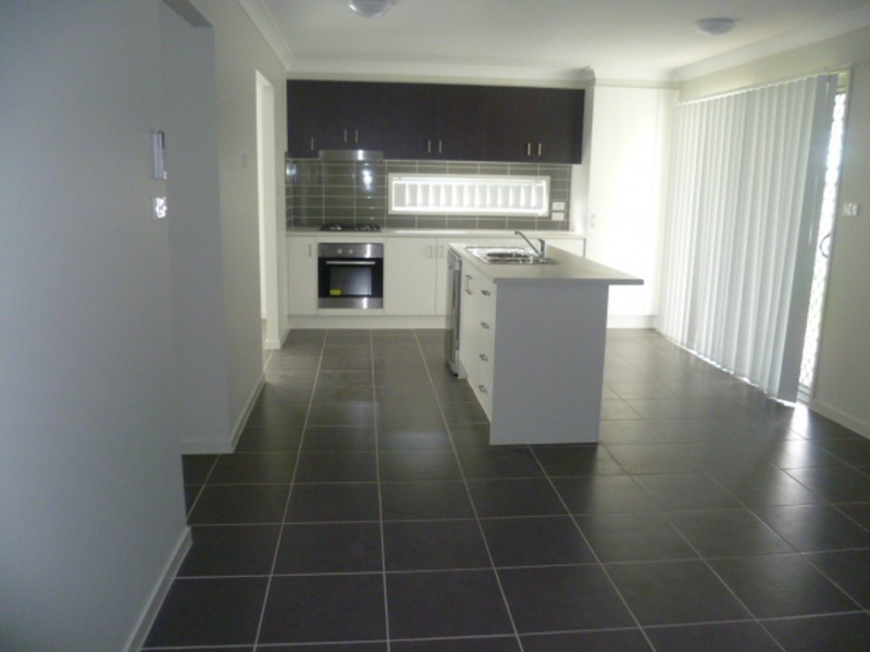 1 Carnegie Place, Westdale NSW 2340