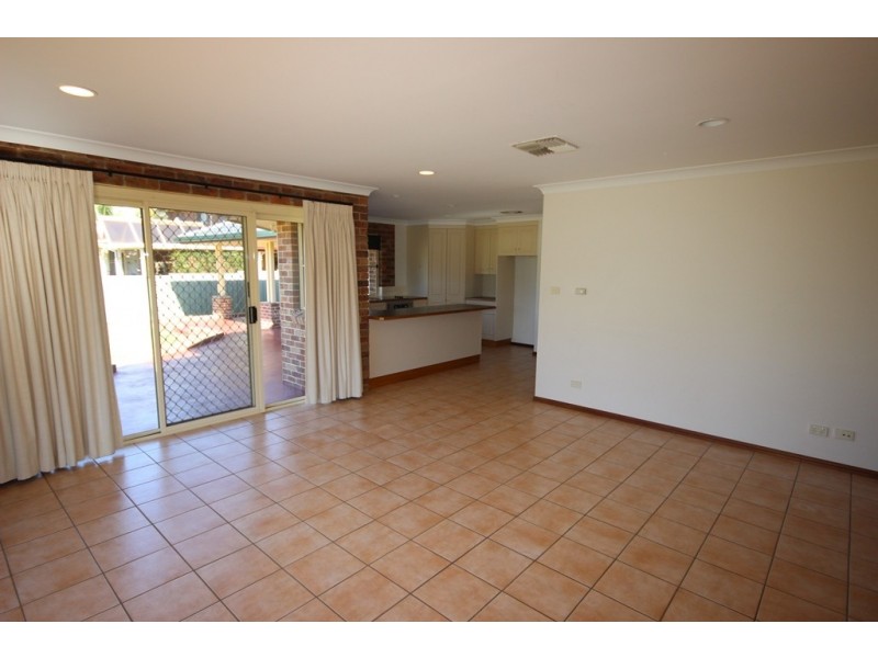 62 Greg Norman Drive, Tamworth NSW 2340